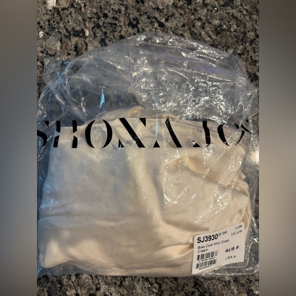 Shona Joy La Lune Midi dress - Picture 5 of 5